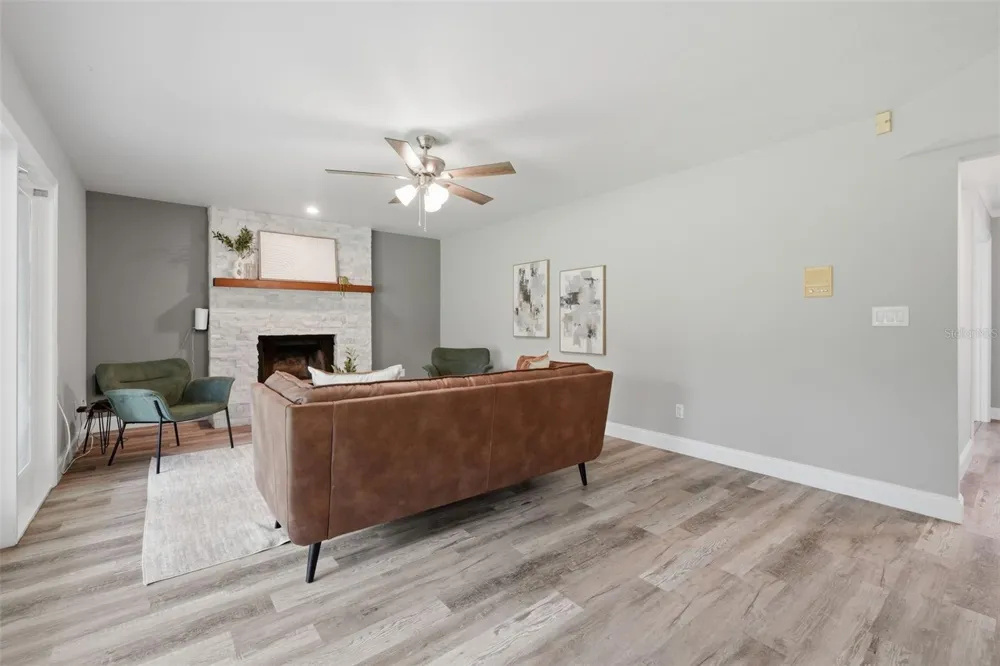 2143 BLUE IRIS PLACE Longwood, FL 32779