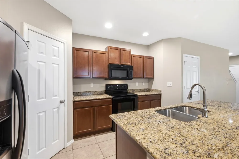 4715 CHATTERTON WAY Riverview, FL 33578