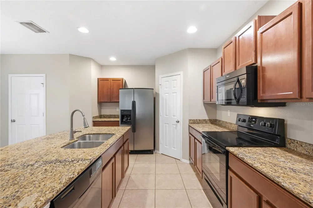 4715 CHATTERTON WAY Riverview, FL 33578