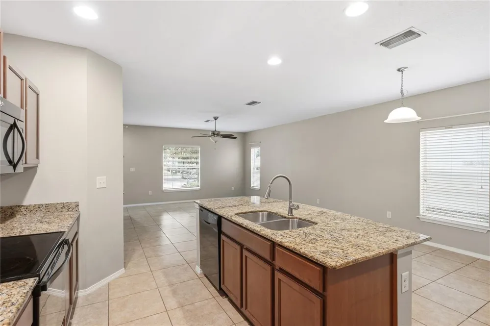 4715 CHATTERTON WAY Riverview, FL 33578