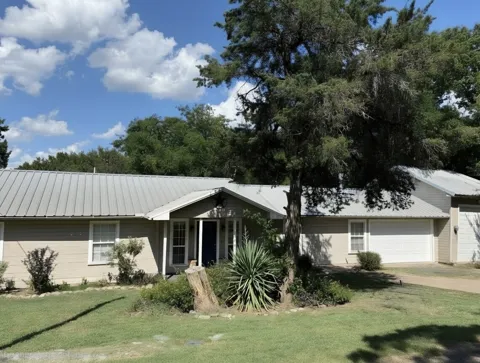 9217 Indian Trail