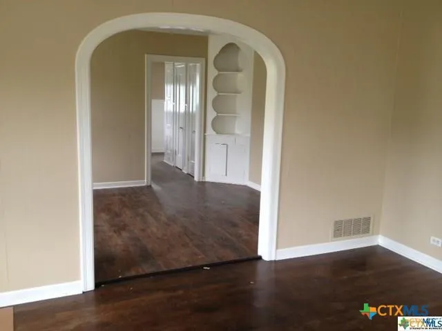 222 S Hickory Avenue New Braunfels, TX 78130
