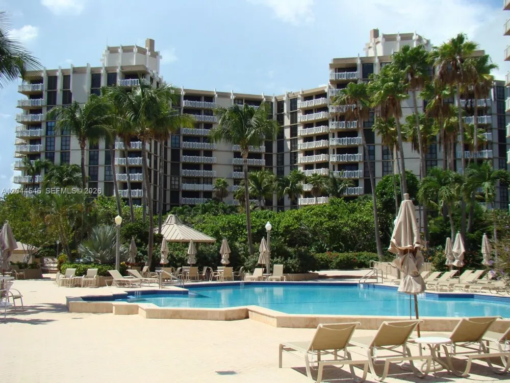 1111 Crandon Blvd #B705 Key Biscayne, FL 33149