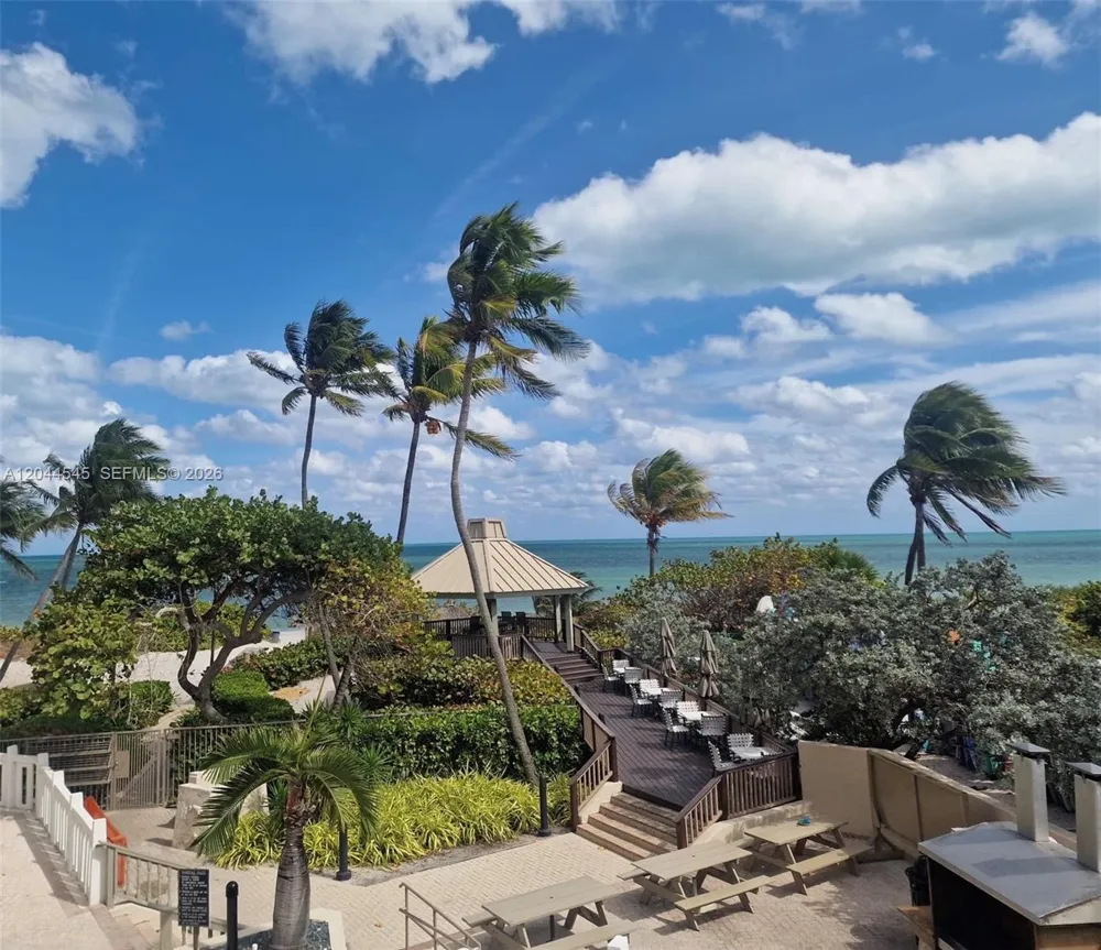 1111 Crandon Blvd #B705 Key Biscayne, FL 33149