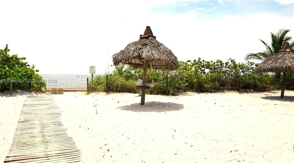 1111 Crandon Blvd #B705 Key Biscayne, FL 33149