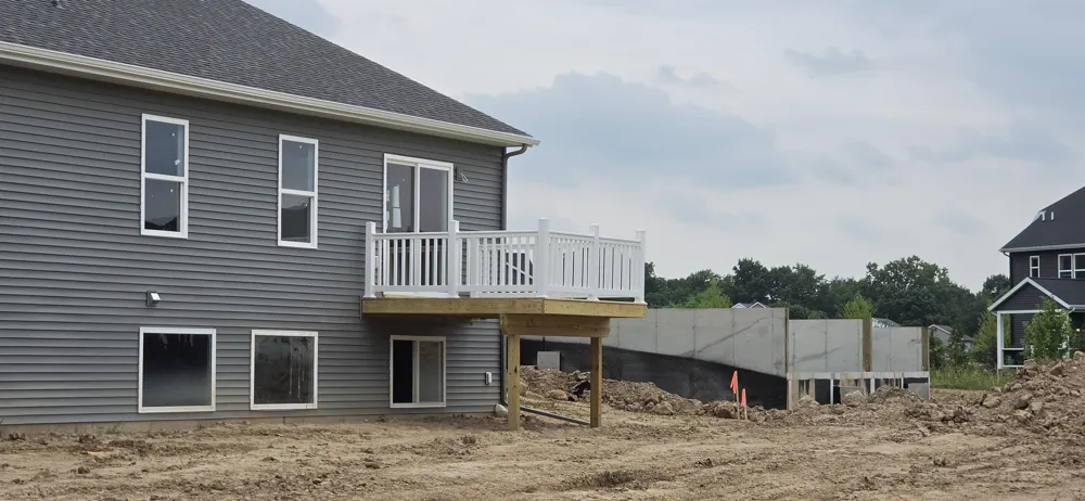 99 Fireside Drive SW #14 Walker City, MI 49534
