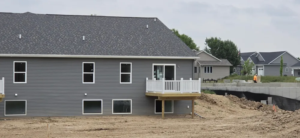 99 Fireside Drive SW #14 Walker City, MI 49534