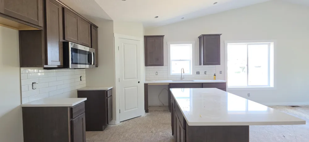 99 Fireside Drive SW #14 Walker City, MI 49534