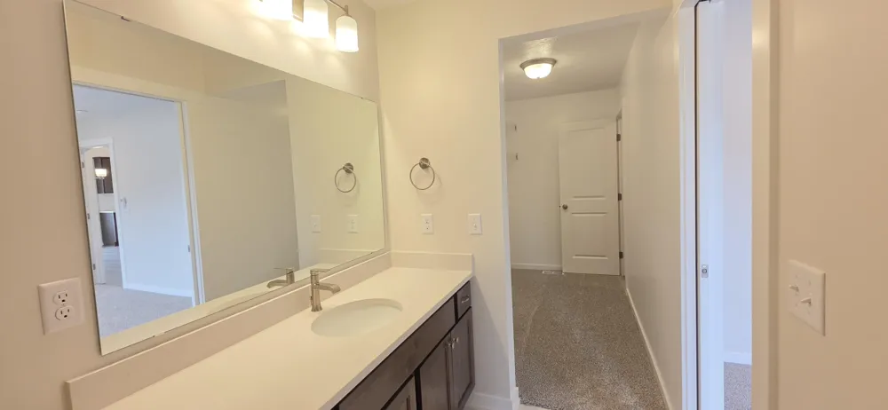 99 Fireside Drive SW #14 Walker City, MI 49534