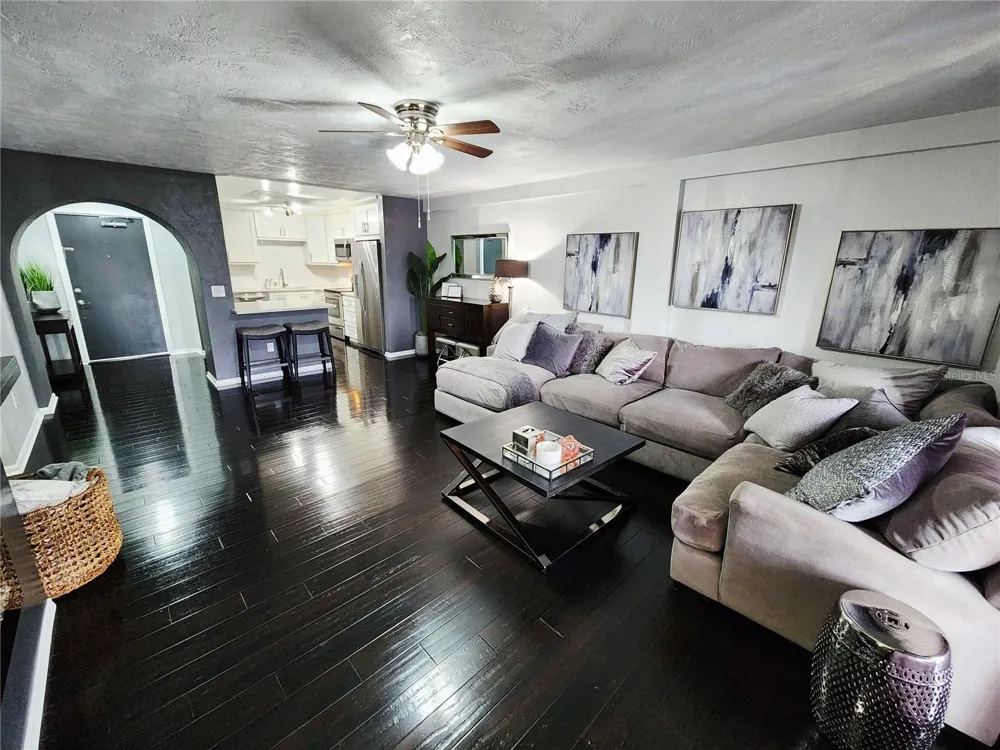 4651 1ST STREET NE #306 St Petersburg, FL 33702