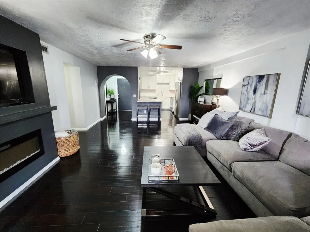 4651 1ST STREET NE #306 St Petersburg, FL 33702