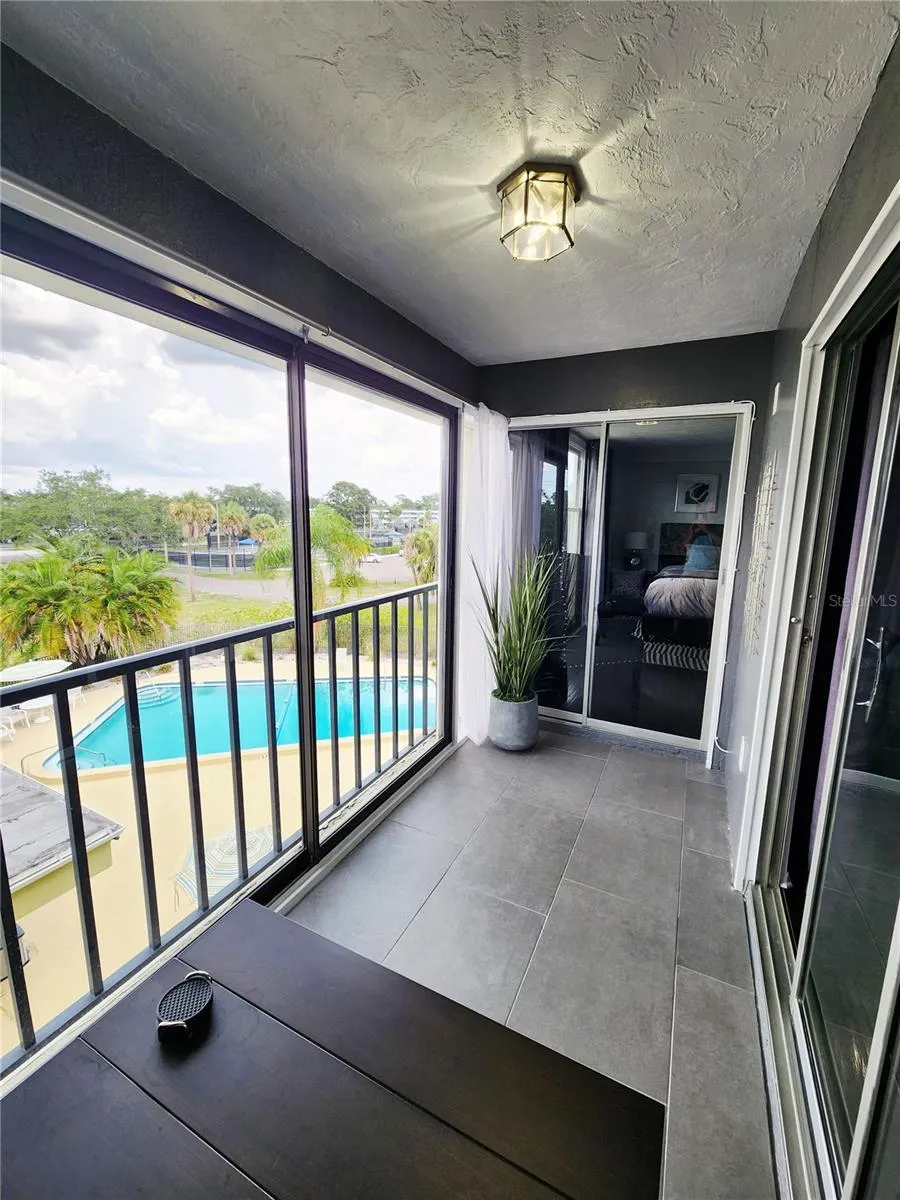 4651 1ST STREET NE #306 St Petersburg, FL 33702