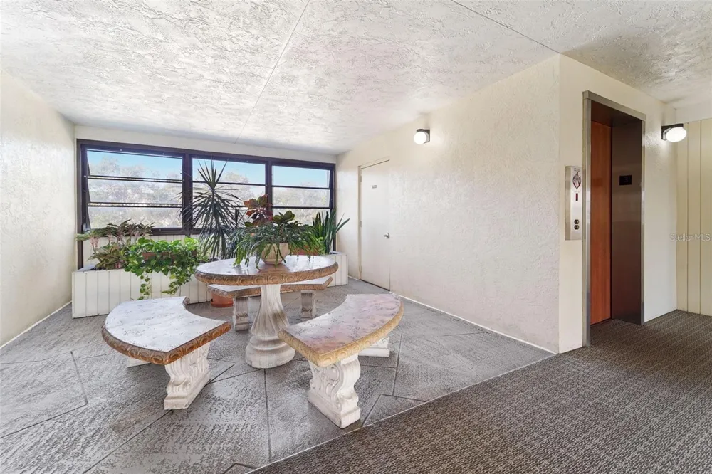 4651 1ST STREET NE #306 St Petersburg, FL 33702