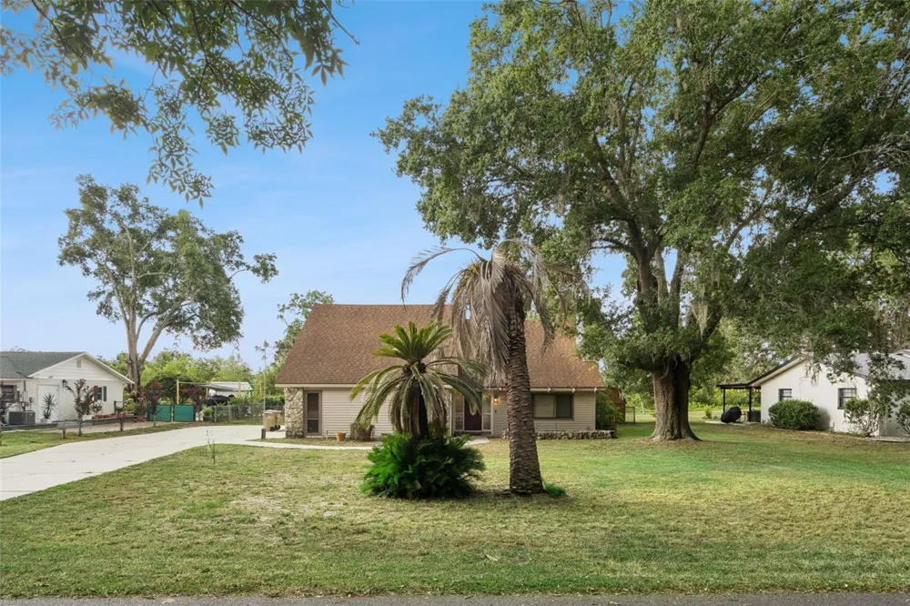 9916 JACKSON ROAD Leesburg, FL 34788