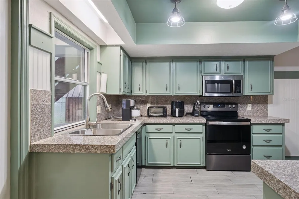9916 JACKSON ROAD Leesburg, FL 34788