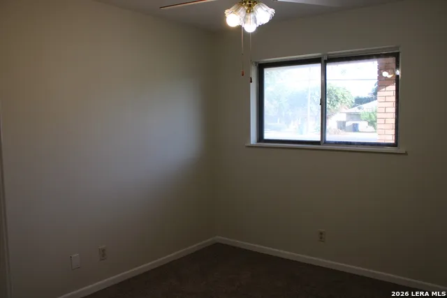 1204 W GOODWIN ST Pleasanton, TX 78064