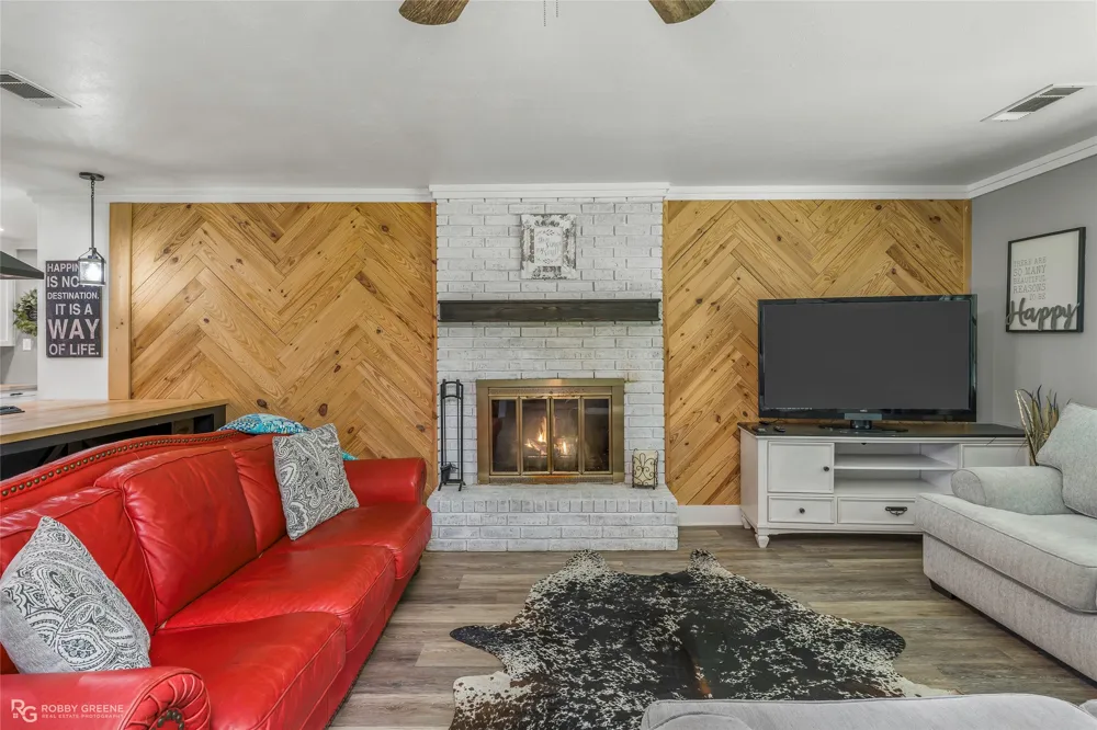 1426 Caney Lake Road Minden, LA 71055