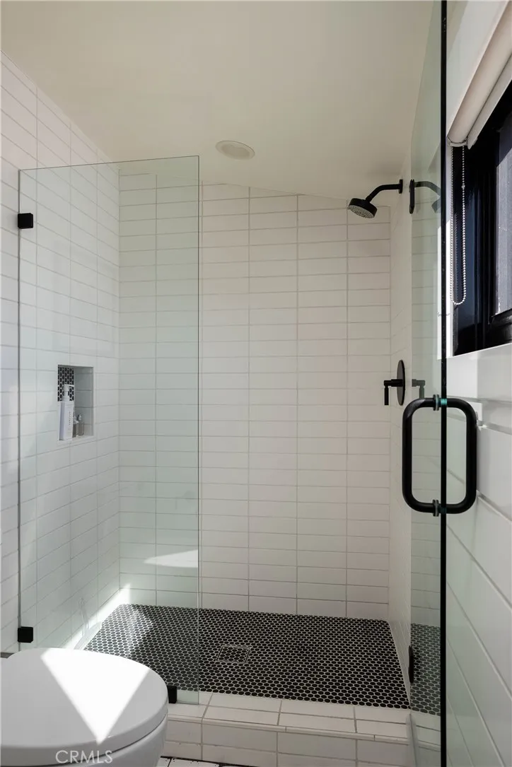 211 35th Newport Beach, CA 92663