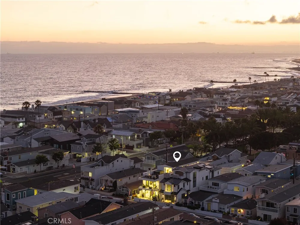 211 35th Newport Beach, CA 92663