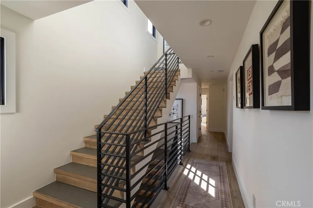 211 35th Newport Beach, CA 92663