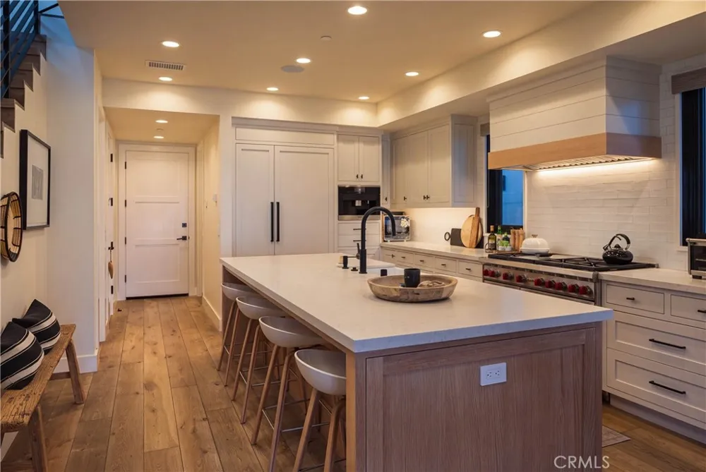 211 35th Newport Beach, CA 92663