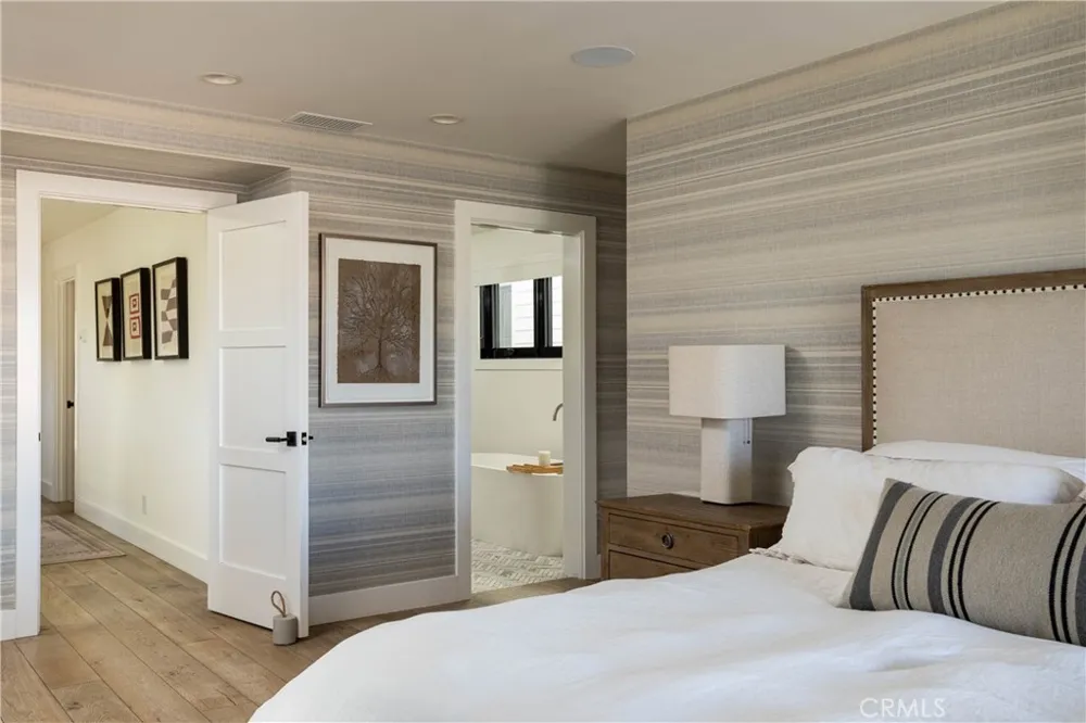 211 35th Newport Beach, CA 92663