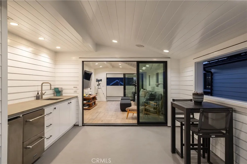 211 35th Newport Beach, CA 92663