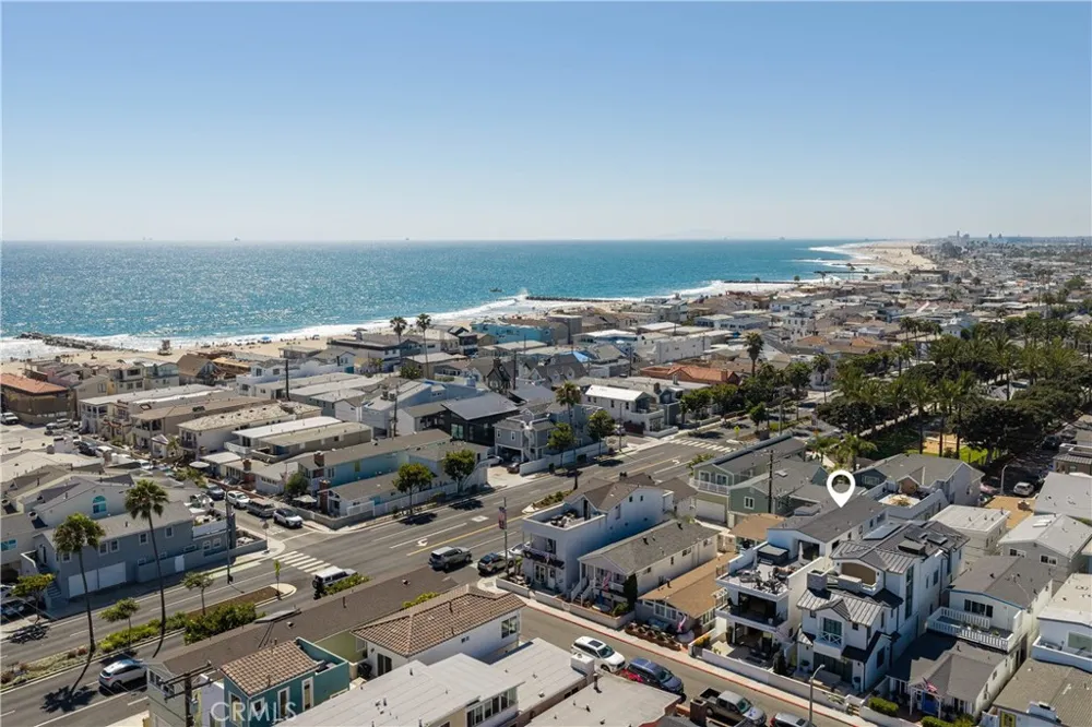 211 35th Newport Beach, CA 92663