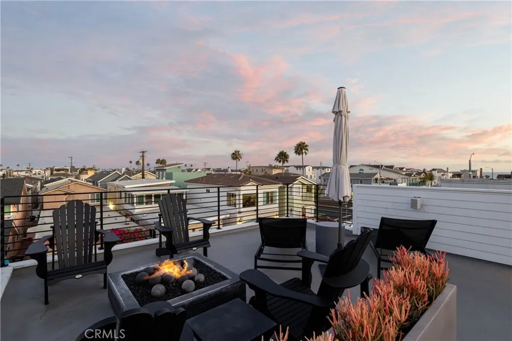 211 35th Newport Beach, CA 92663