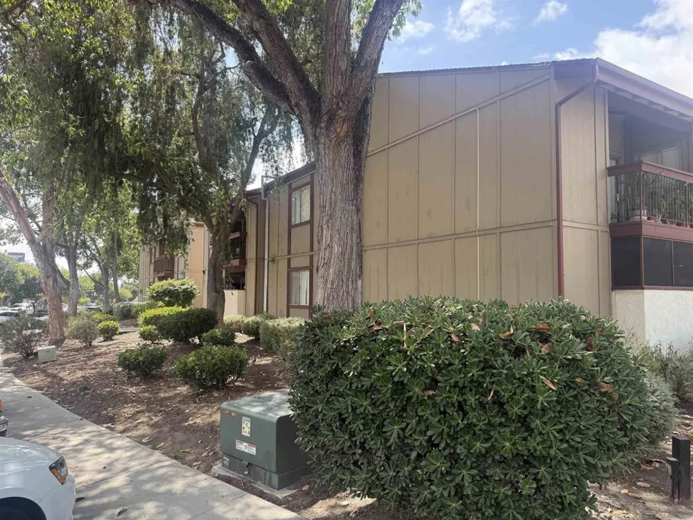 5462 Adobe Falls Rd #11 San Diego, CA 92120