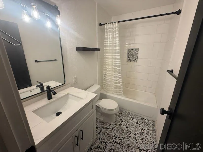 5462 Adobe Falls Rd #11 San Diego, CA 92120