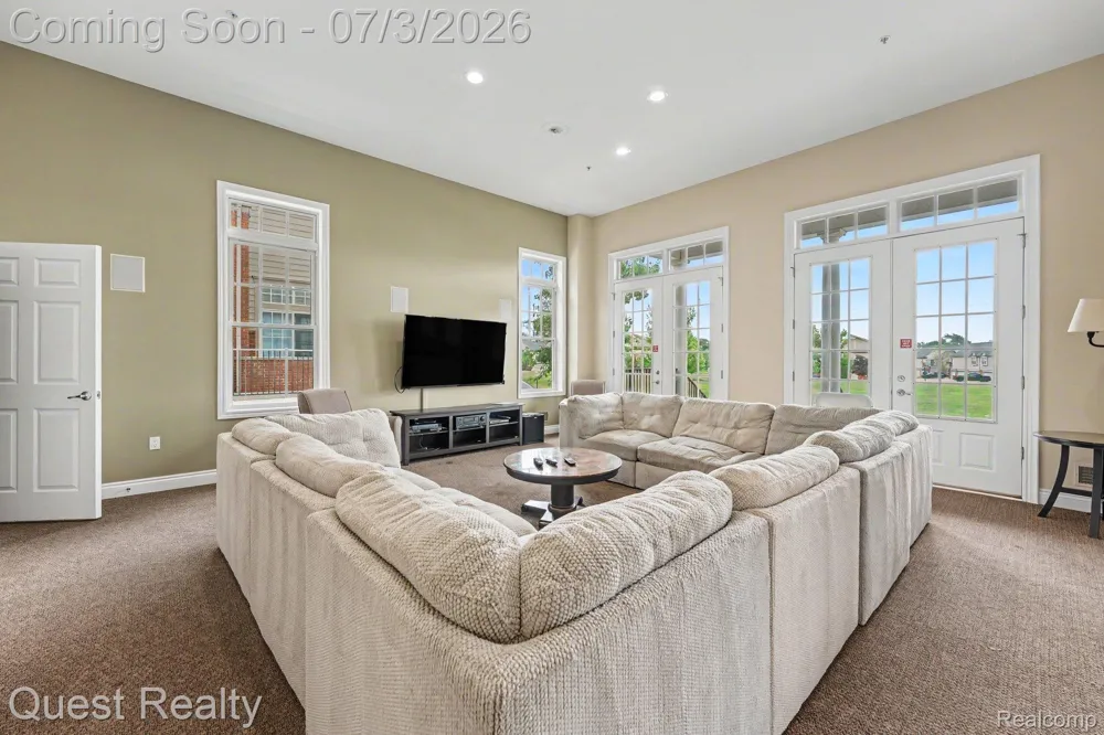 168 Amys Walk Walk Auburn Hills City, MI 48326