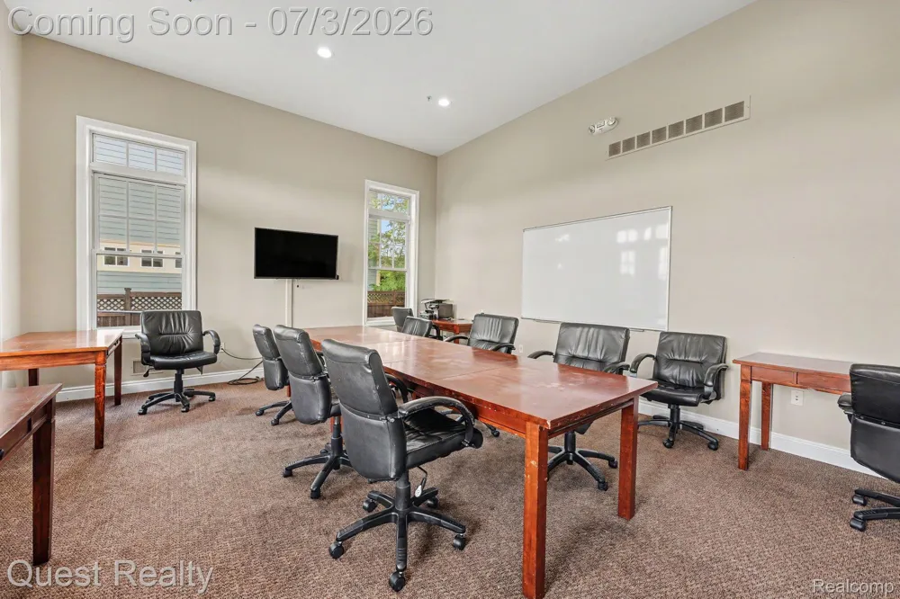 168 Amys Walk Walk Auburn Hills City, MI 48326