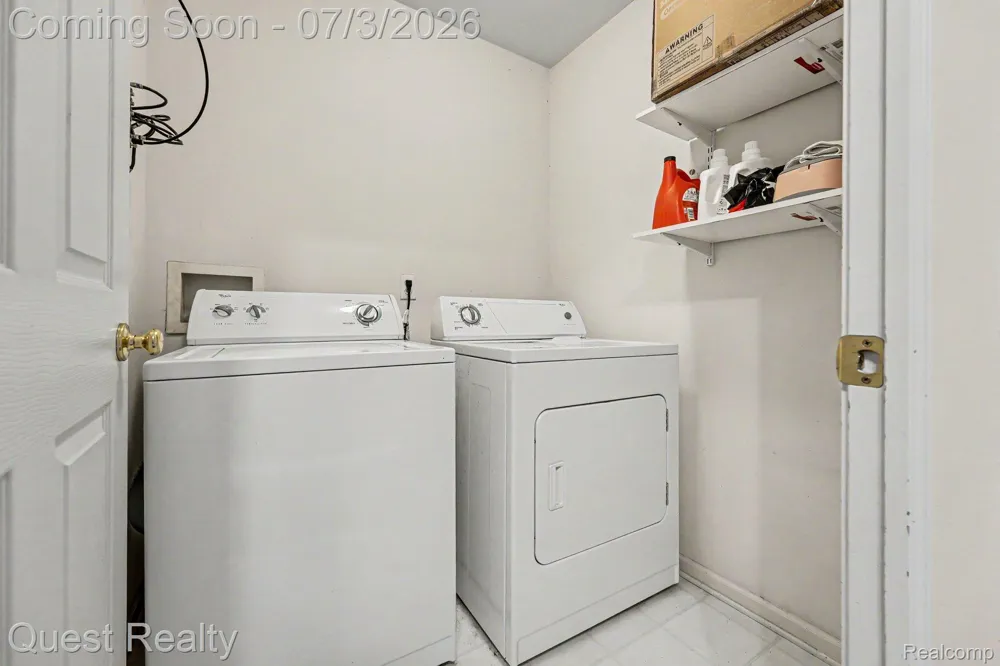 168 Amys Walk Walk Auburn Hills City, MI 48326