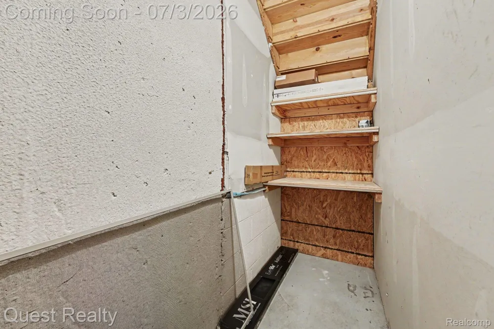168 Amys Walk Walk Auburn Hills City, MI 48326