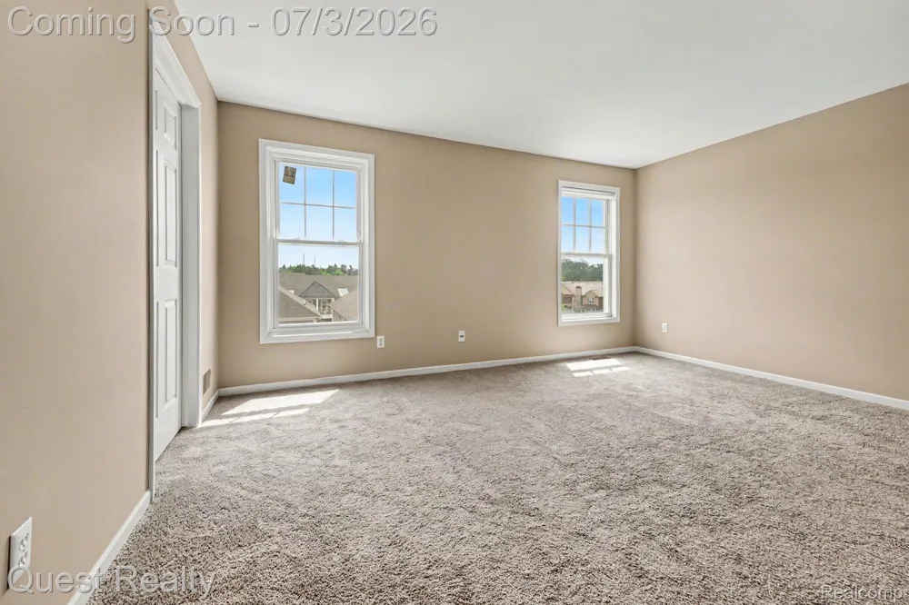 168 Amys Walk Walk Auburn Hills City, MI 48326