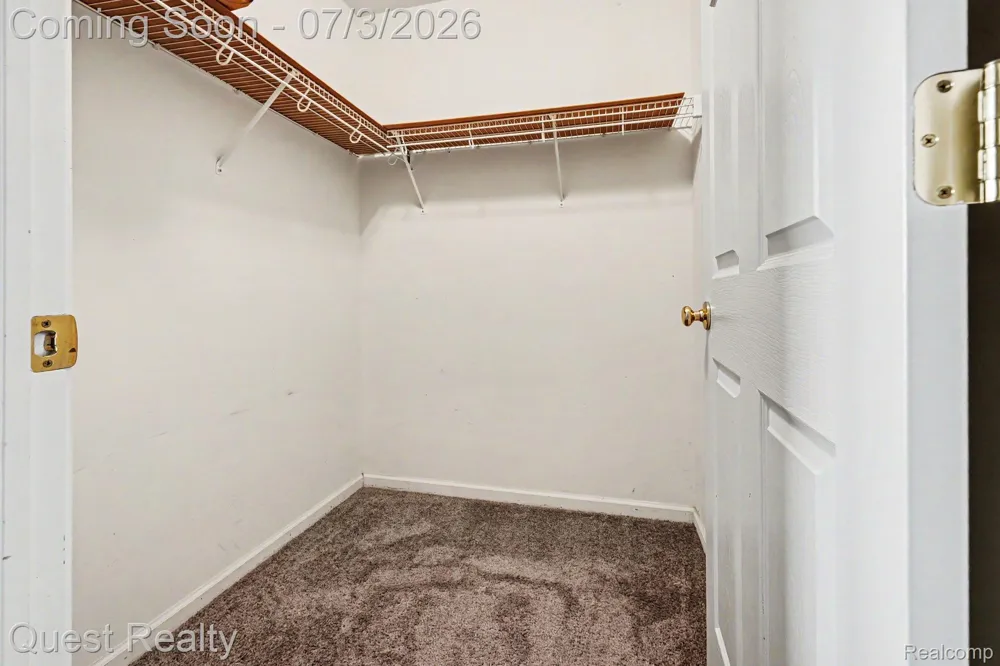 168 Amys Walk Walk Auburn Hills City, MI 48326