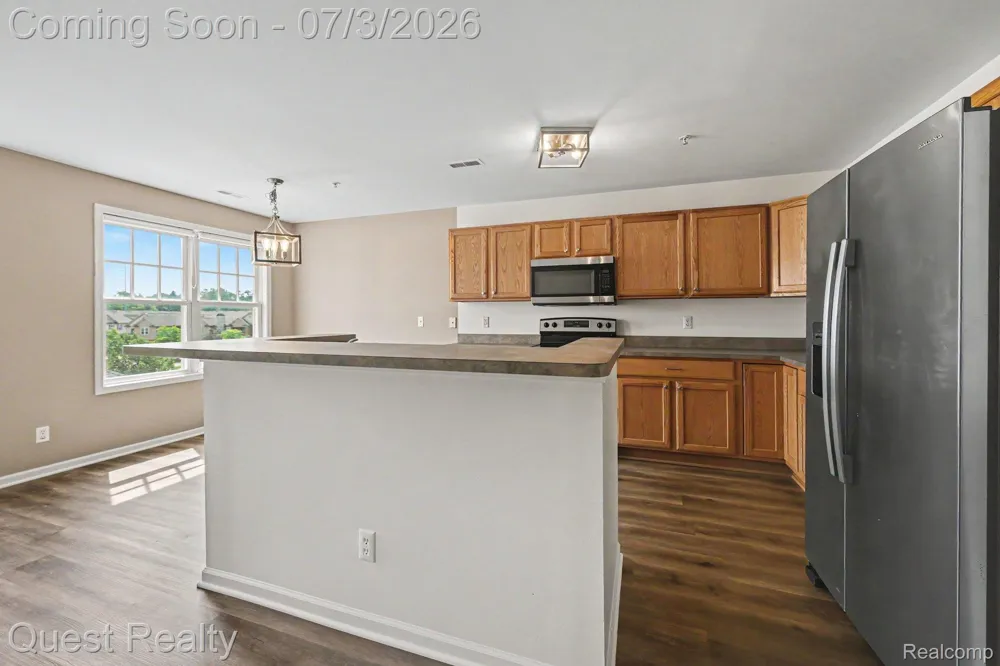 168 Amys Walk Walk Auburn Hills City, MI 48326