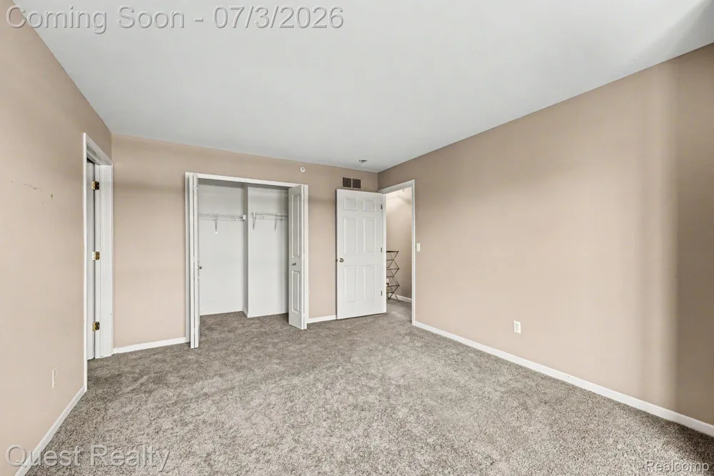 168 Amys Walk Walk Auburn Hills City, MI 48326