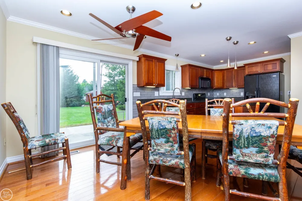 39745 Sylvia Street Harrison Charter Township, MI 48045