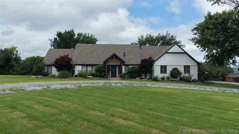 3349 Hardy Springs