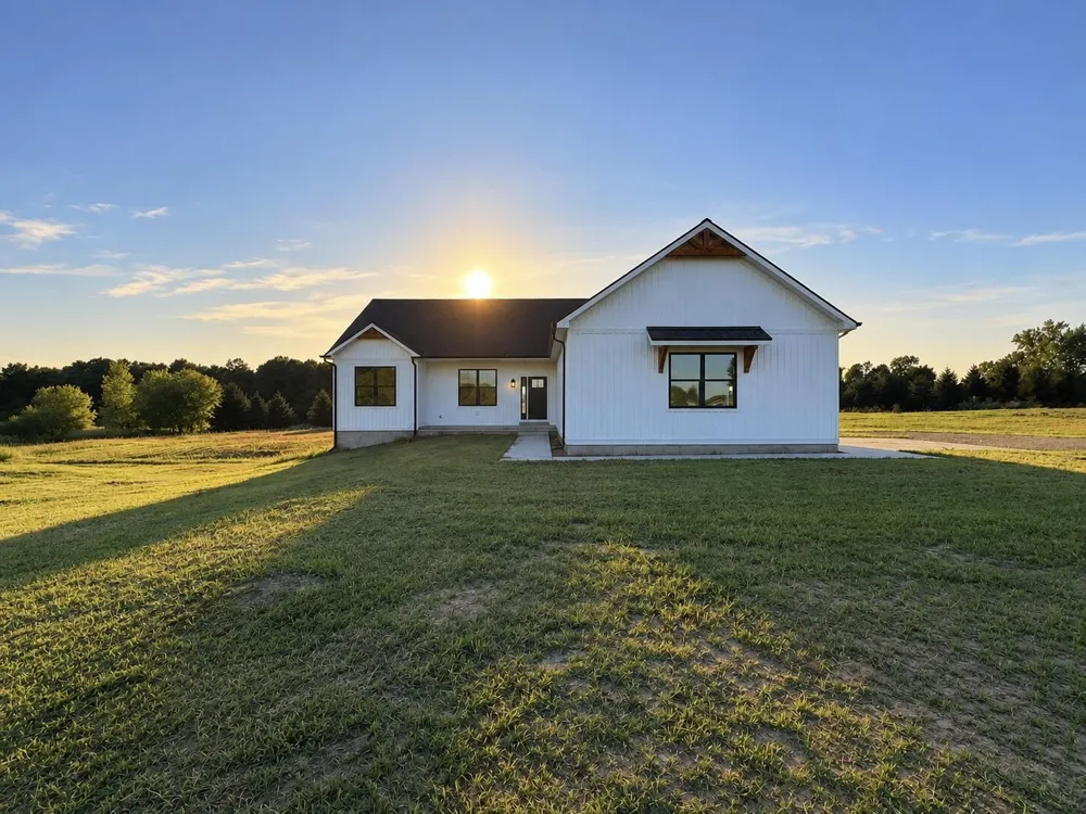 1350 Riggle Road Easton Township, MI 48881