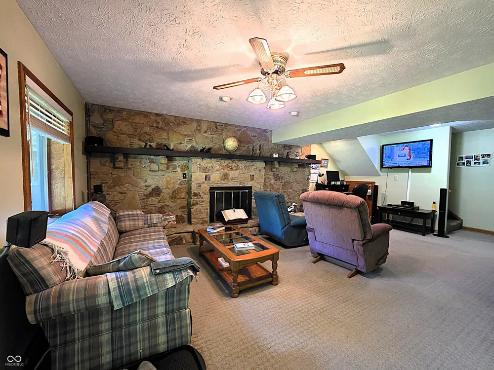 4906 E State Road 144 Mooresville, IN 46158