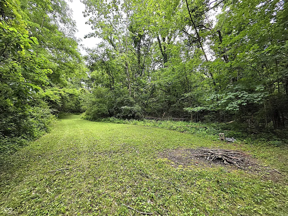 4906 E State Road 144 Mooresville, IN 46158