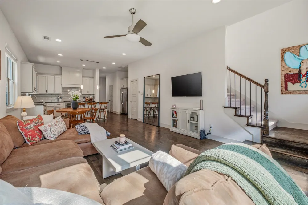 210 Wimberly Street Fort Worth, TX 76107