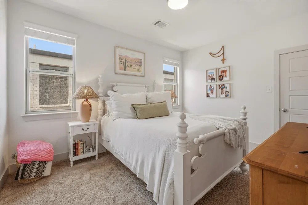 210 Wimberly Street Fort Worth, TX 76107