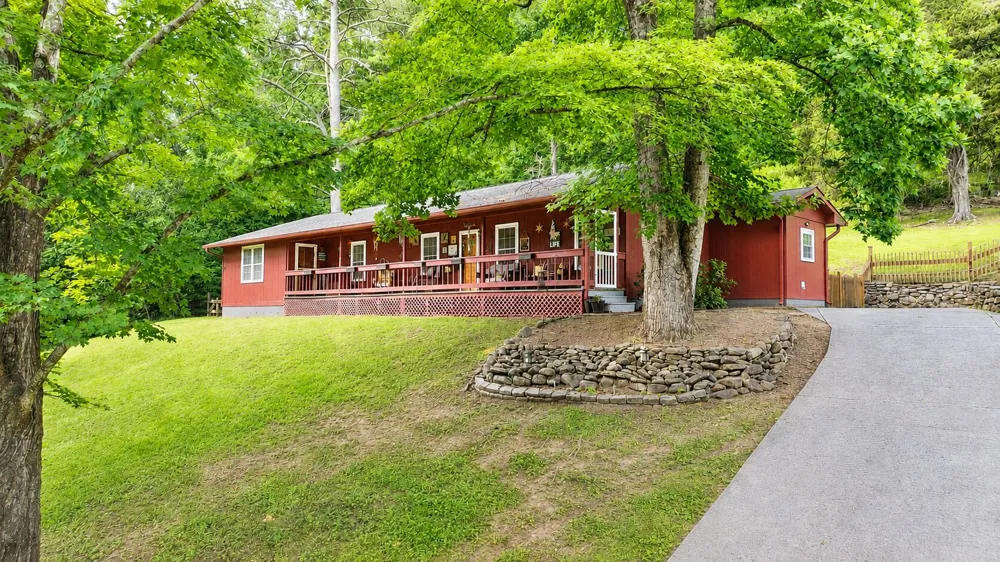 602 Patterson Road Sale Creek, TN 37373
