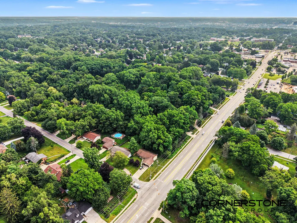 2345 Lake Michigan Drive NW Grand Rapids, MI 49504