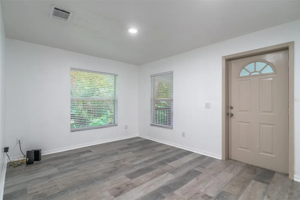 497 W BERESFORD ROAD Deland, FL 32720