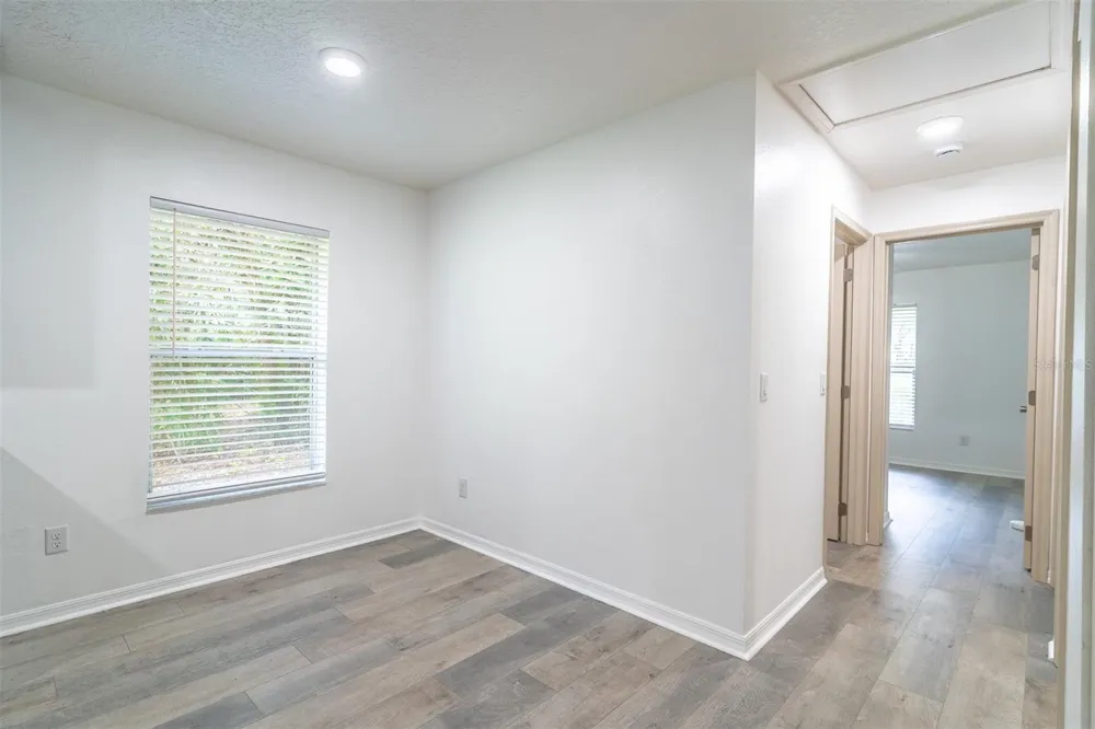 497 W BERESFORD ROAD Deland, FL 32720